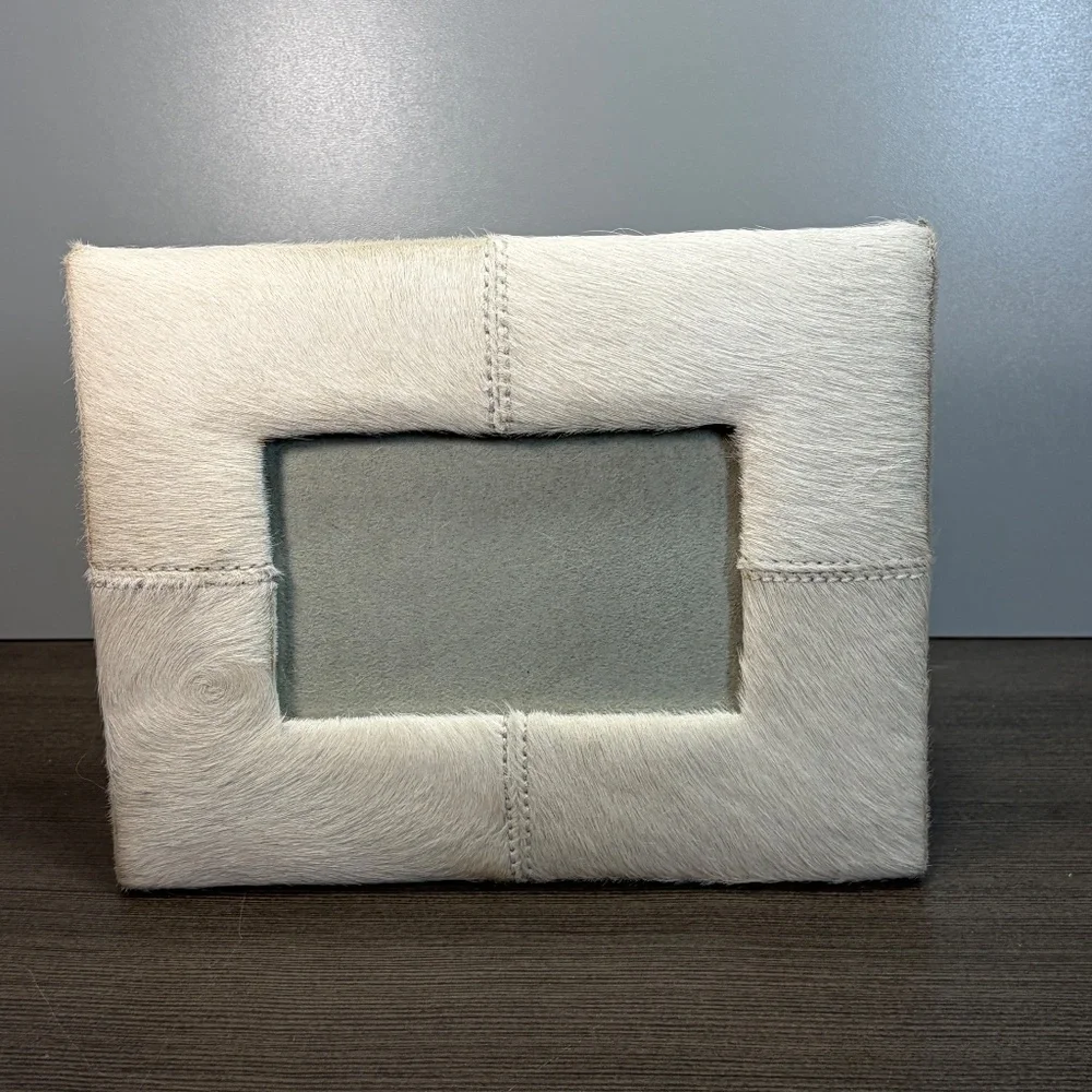 Set of 2 Gray Cream Natural Cowhide Photo Picture Frame 8 x 10. 9.5 x 7.5 - NWOT